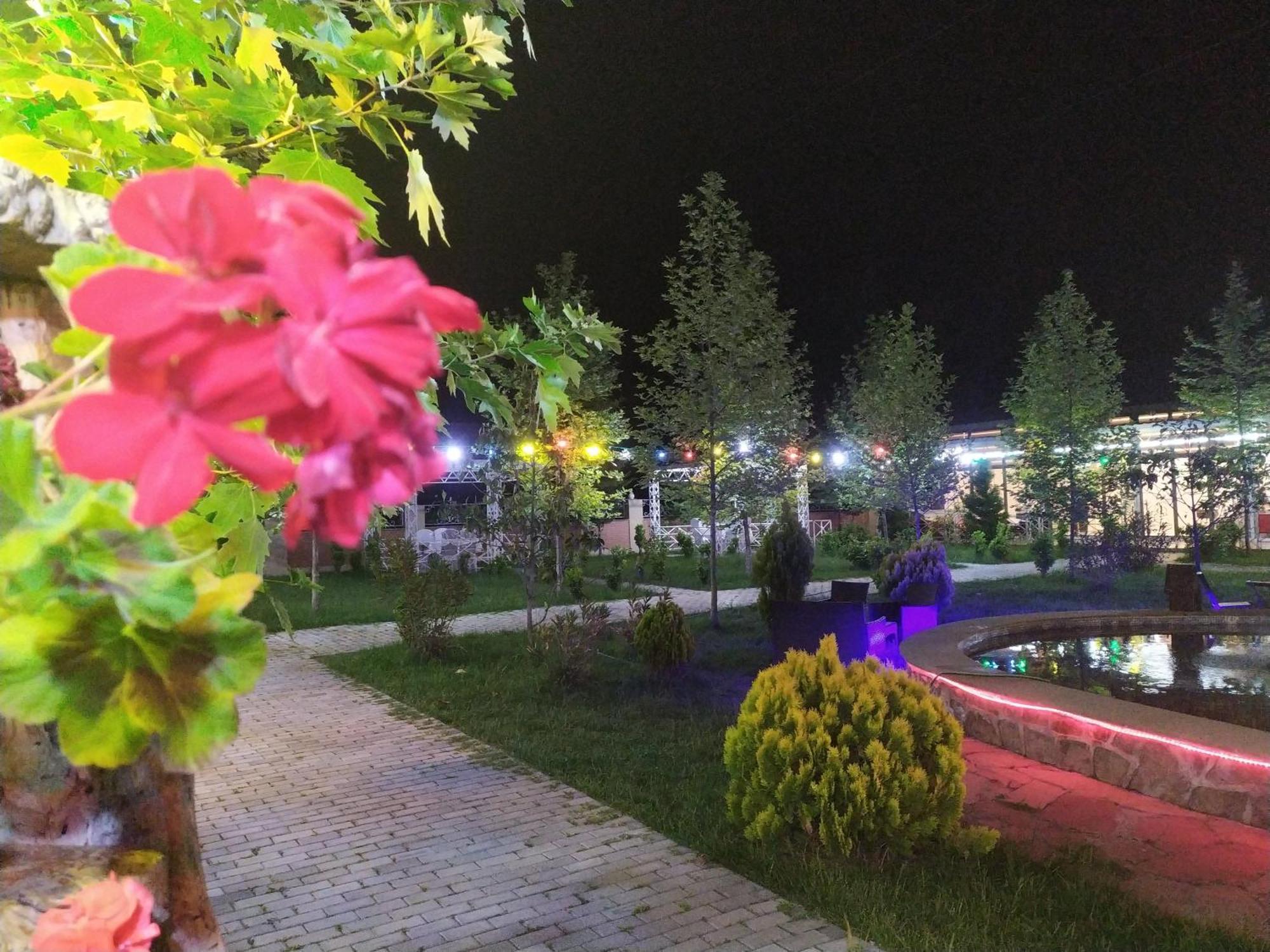Gabala Bliss Inn Hotel And Restaurant Exteriör bild
